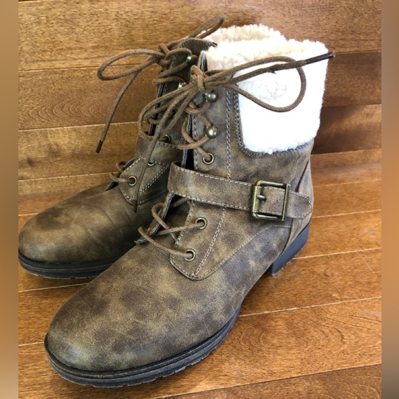 Justfab Boots Womens 7.5 Brown Feven Bootie Lace Up‎ Buckle Suede Faux Fur Cuff - Picture 1 of 4